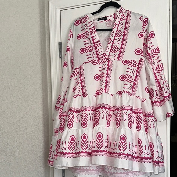 Emery Rose Dresses & Skirts - White and Pink Patterned Women's Dress